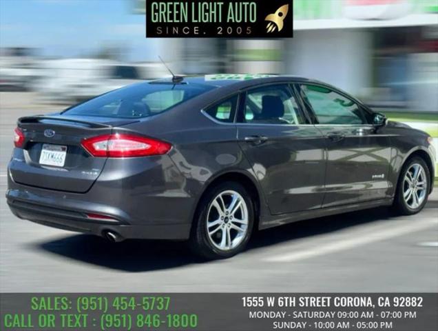 2016 Ford Fusion Hybrid SE