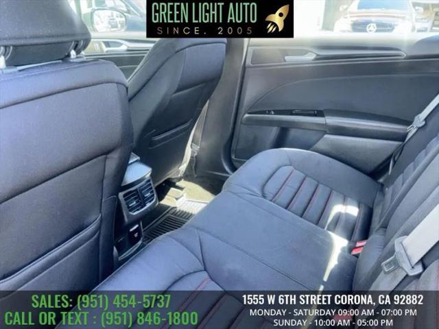 2016 Ford Fusion Hybrid SE