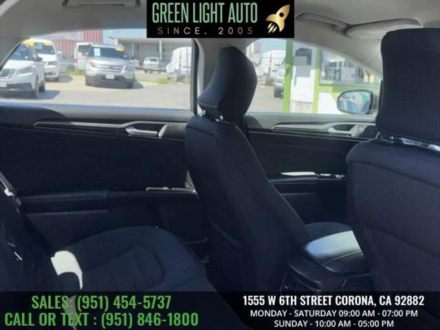 2016 Ford Fusion Hybrid SE