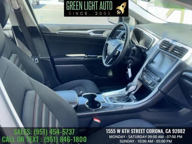 2016 Ford Fusion Hybrid SE