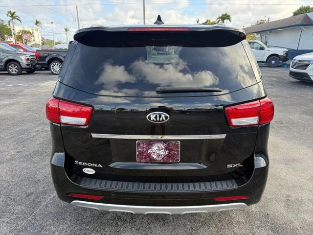 2016 Kia Sedona SX Luxury