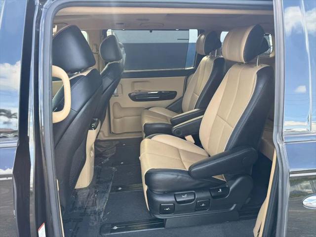 2016 Kia Sedona SX Luxury