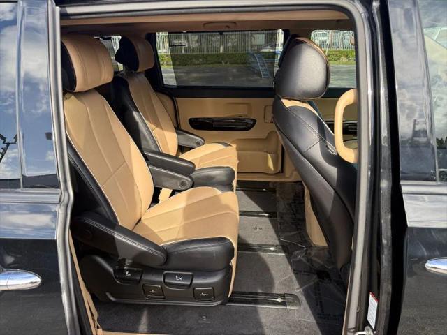 2016 Kia Sedona SX Luxury