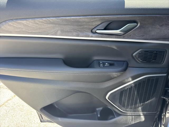 2026 Jeep Grand Cherokee L Limited 4x2