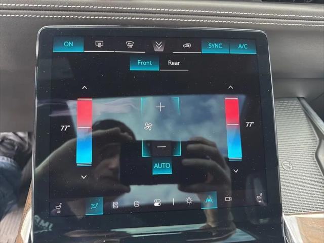 2025 Cadillac Escalade ESV Sport Platinum