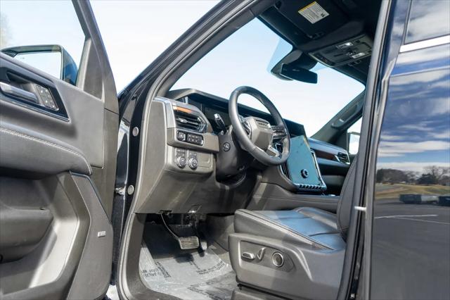 2025 GMC Yukon 4WD Denali