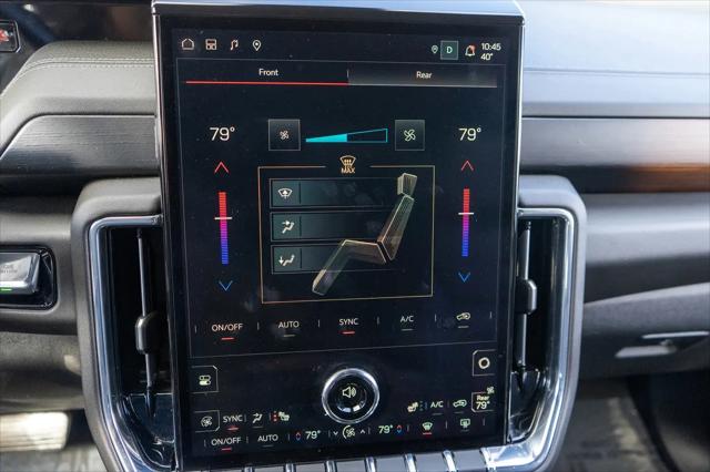 2025 GMC Yukon 4WD Denali