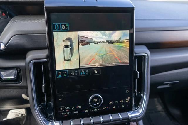 2025 GMC Yukon 4WD Denali