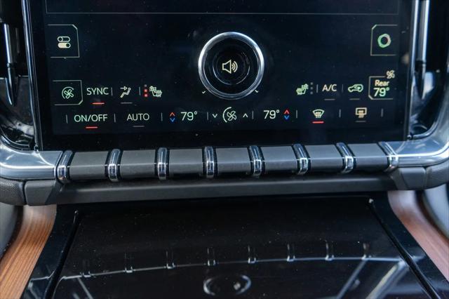 2025 GMC Yukon 4WD Denali
