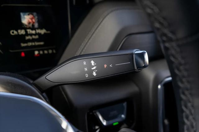 2025 GMC Yukon 4WD Denali