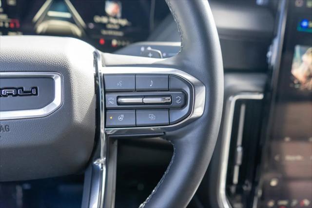 2025 GMC Yukon 4WD Denali