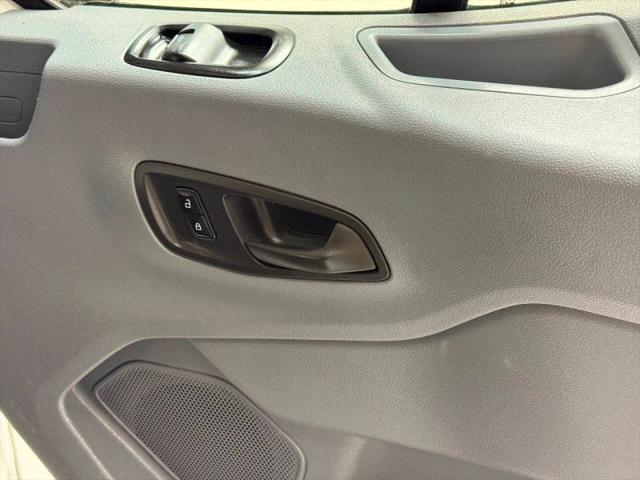 2019 Ford Transit w/60/40 Side Door w/RWB
