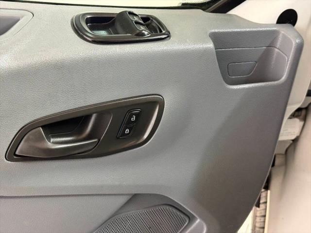 2019 Ford Transit w/60/40 Side Door w/RWB