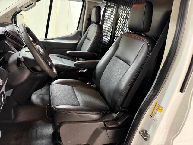 2019 Ford Transit w/60/40 Side Door w/RWB