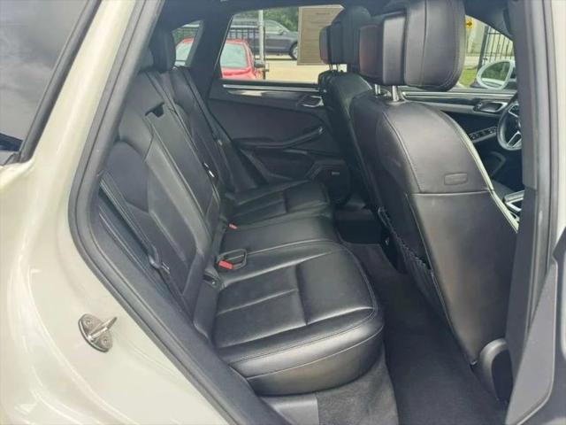 2018 Porsche Macan Base