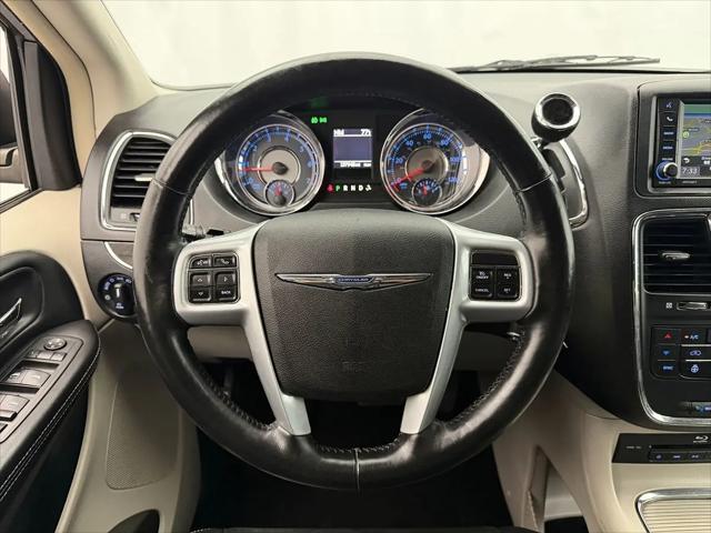 2013 Chrysler Town & Country Touring-L