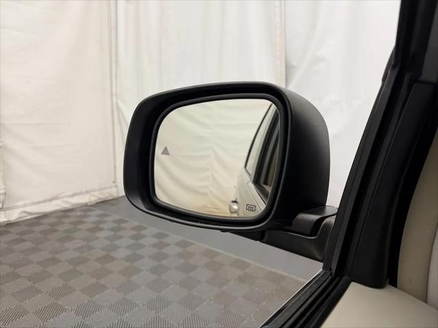 2013 Chrysler Town & Country Touring-L