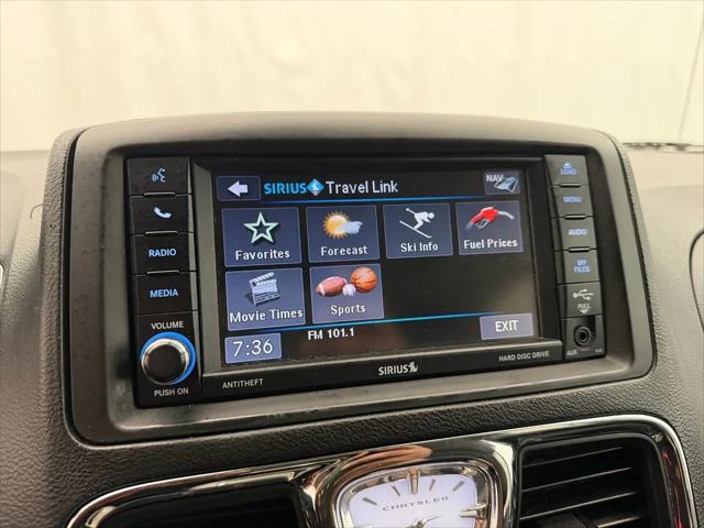 2013 Chrysler Town & Country Touring-L