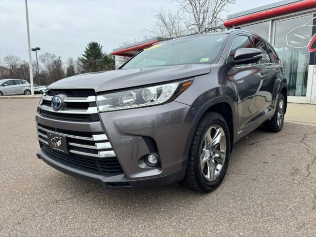 2019 Toyota Highlander Hybrid Limited Platinum for sale in South Burlington, VT