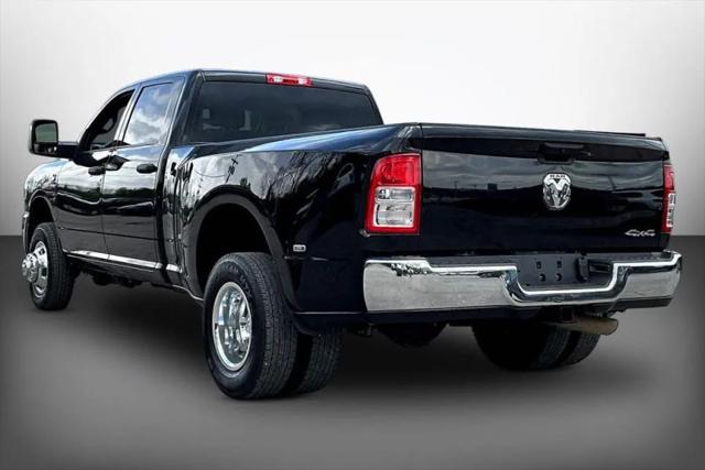 2024 Ram 3500 Tradesman Crew Cab 4x4 8' Box
