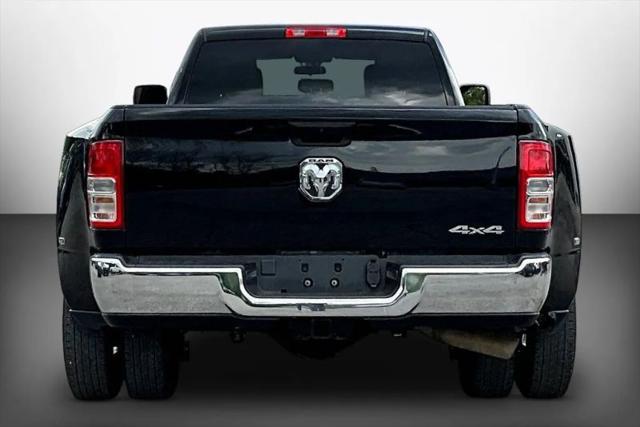 2024 Ram 3500 Tradesman Crew Cab 4x4 8' Box