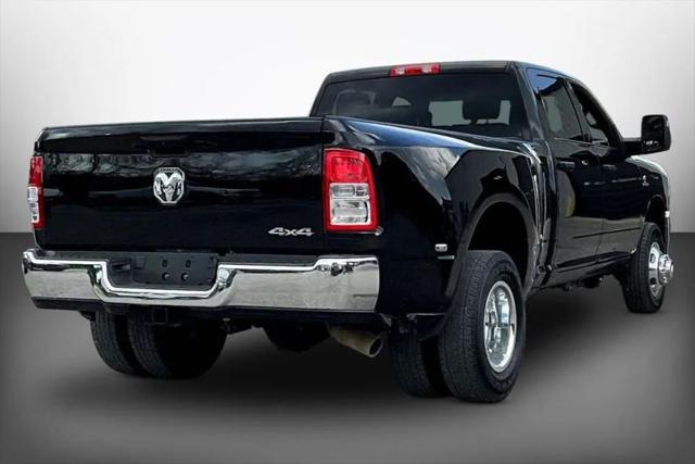 2024 Ram 3500 Tradesman Crew Cab 4x4 8' Box