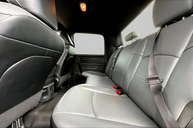 2024 Ram 3500 Tradesman Crew Cab 4x4 8' Box