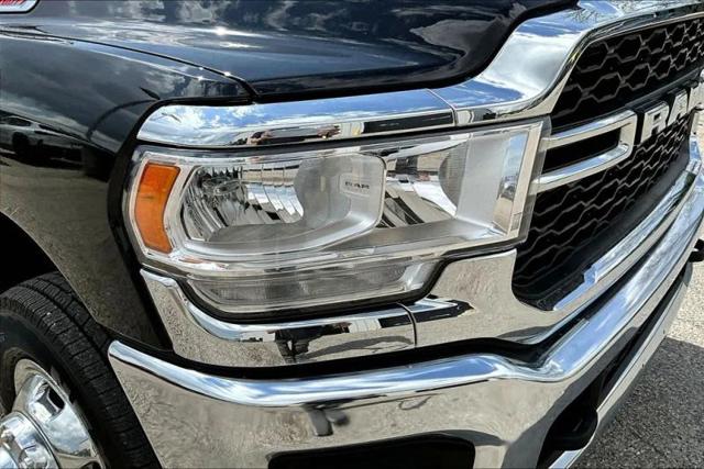 2024 Ram 3500 Tradesman Crew Cab 4x4 8' Box