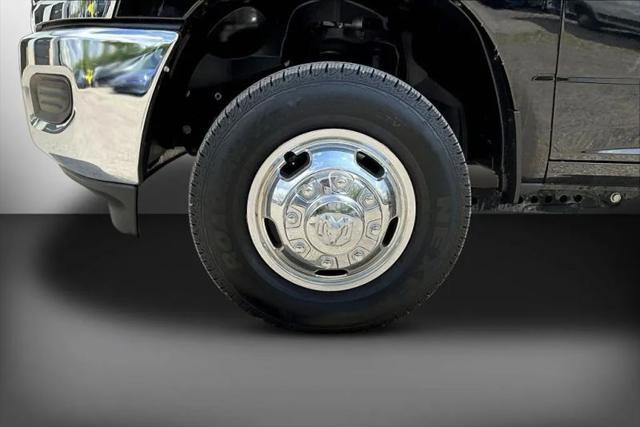 2024 Ram 3500 Tradesman Crew Cab 4x4 8' Box