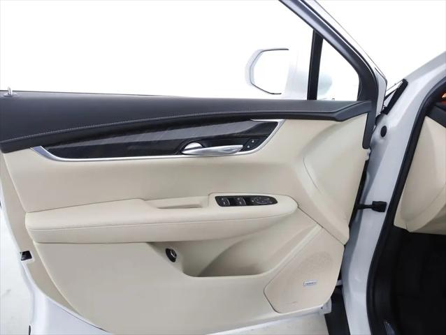 2018 Cadillac XT5 Standard