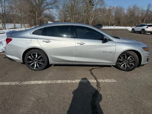 2022 Chevrolet Malibu FWD RS