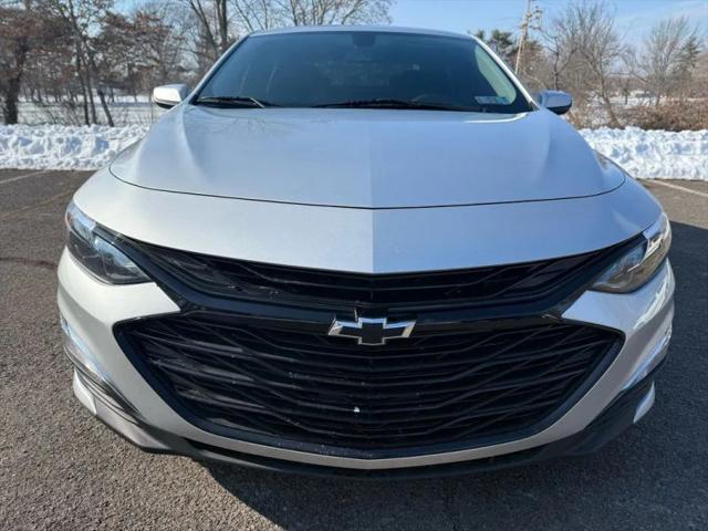 2022 Chevrolet Malibu FWD RS