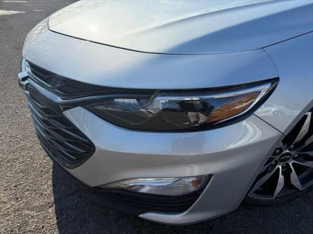 2022 Chevrolet Malibu FWD RS
