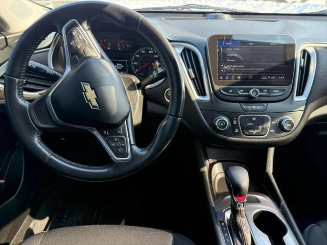 2022 Chevrolet Malibu FWD RS