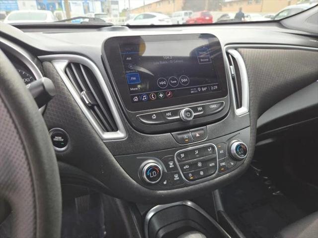 2022 Chevrolet Malibu FWD LT