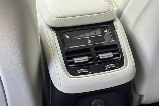 2026 Volvo XC90 Plug-In Hybrid Ultra, T8 AWD, Electric/Gasoline, Bright, 6 Seats