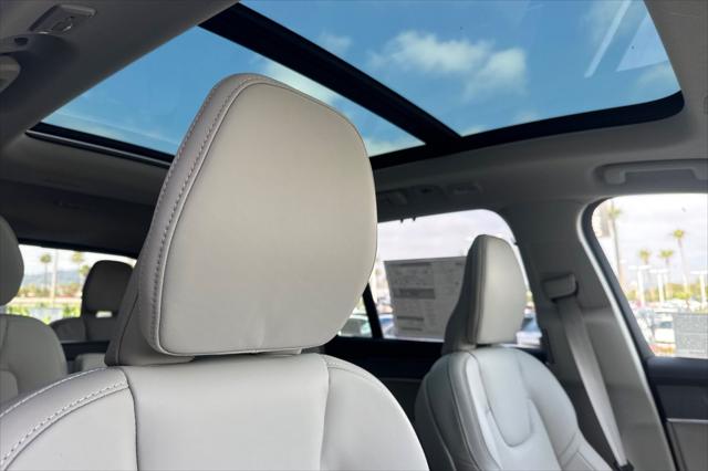 2026 Volvo XC90 Plug-In Hybrid Ultra, T8 AWD, Electric/Gasoline, Bright, 6 Seats
