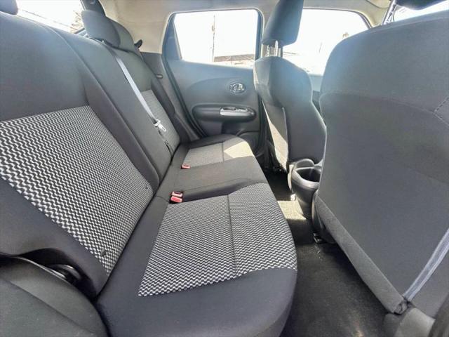 2015 Nissan JUKE S