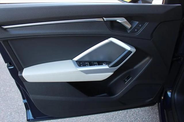 2020 Audi Q3 Premium Plus 45 TFSI quattro Tiptronic