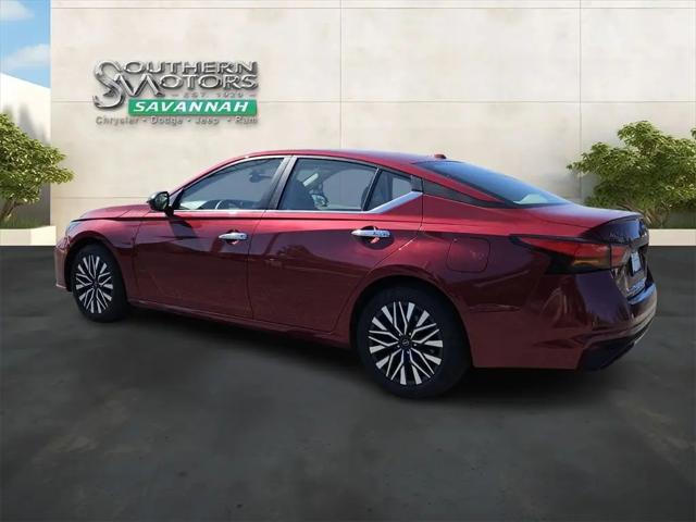 2025 Nissan Altima SV FWD