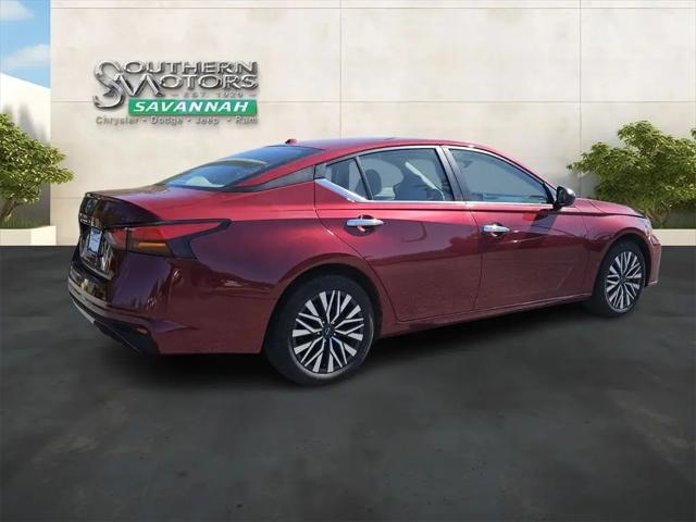 2025 Nissan Altima SV FWD