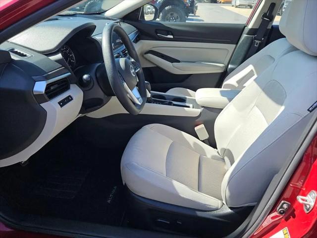 2025 Nissan Altima SV FWD
