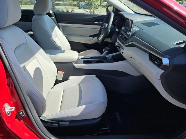 2025 Nissan Altima SV FWD