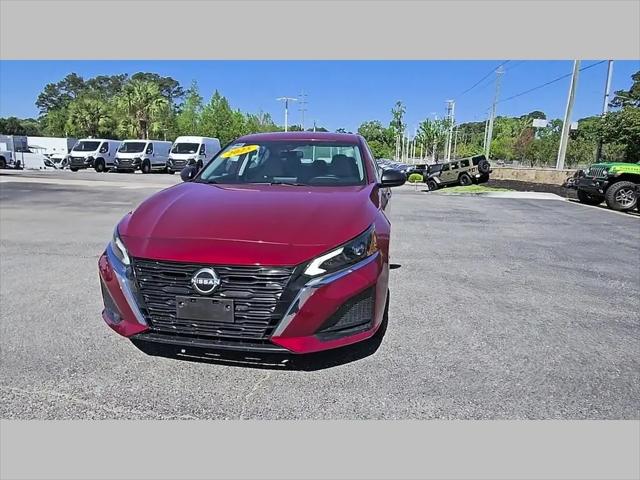 2025 Nissan Altima SV FWD
