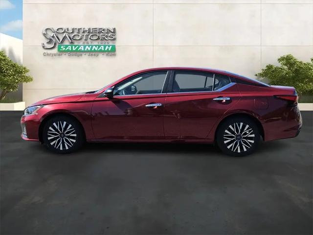 2025 Nissan Altima SV FWD