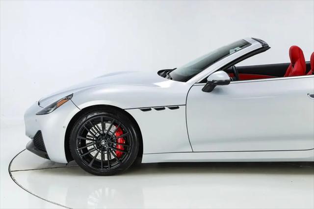 2026 Maserati GranCabrio Standard