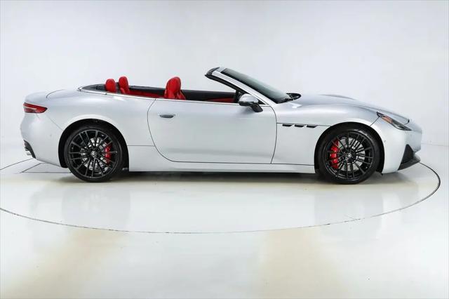 2026 Maserati GranCabrio Standard