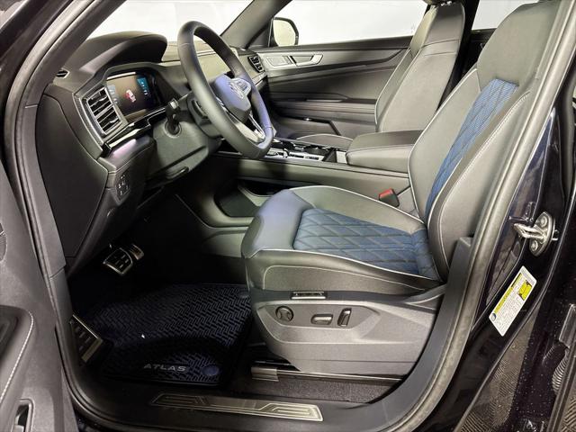 2026 Volkswagen Atlas Cross Sport SEL Premium R-Line