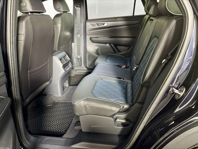 2026 Volkswagen Atlas Cross Sport SEL Premium R-Line