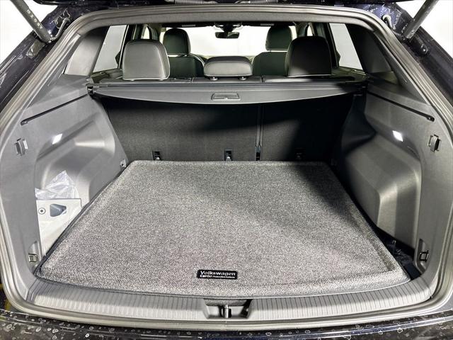 2026 Volkswagen Atlas Cross Sport SEL Premium R-Line